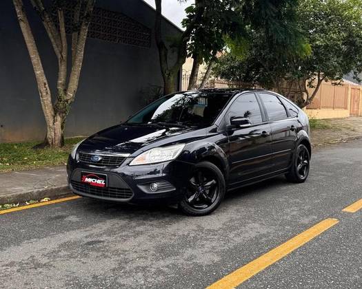 FORD FOCUS 2.0 16V FLEX 4P AUTOMÁTICO